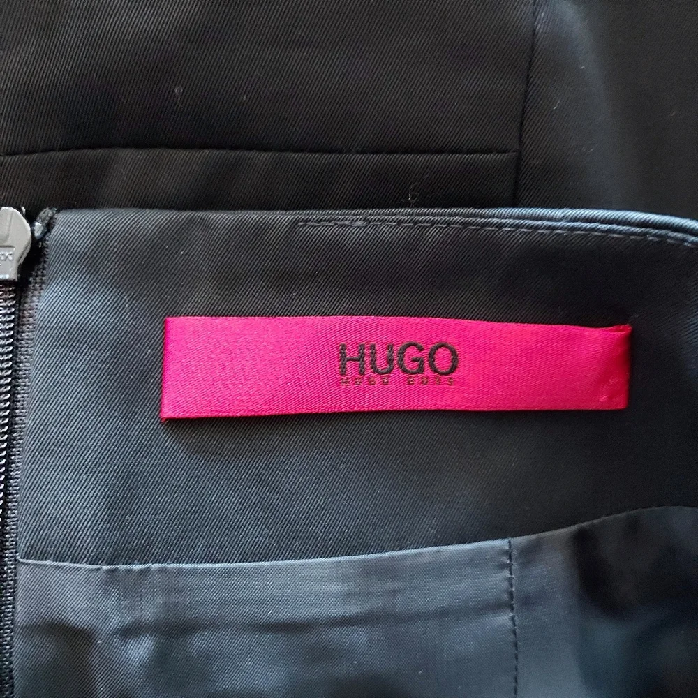 Hugo Boss Black Pencil Skirt Size 2